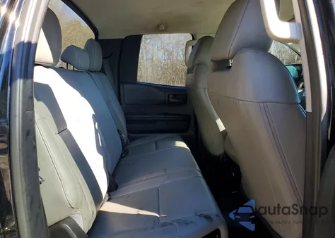 2019 Toyota Tundra Double Cab Sr z USA, uszkodzony, nr VIN 5TFRM5F18KX137688